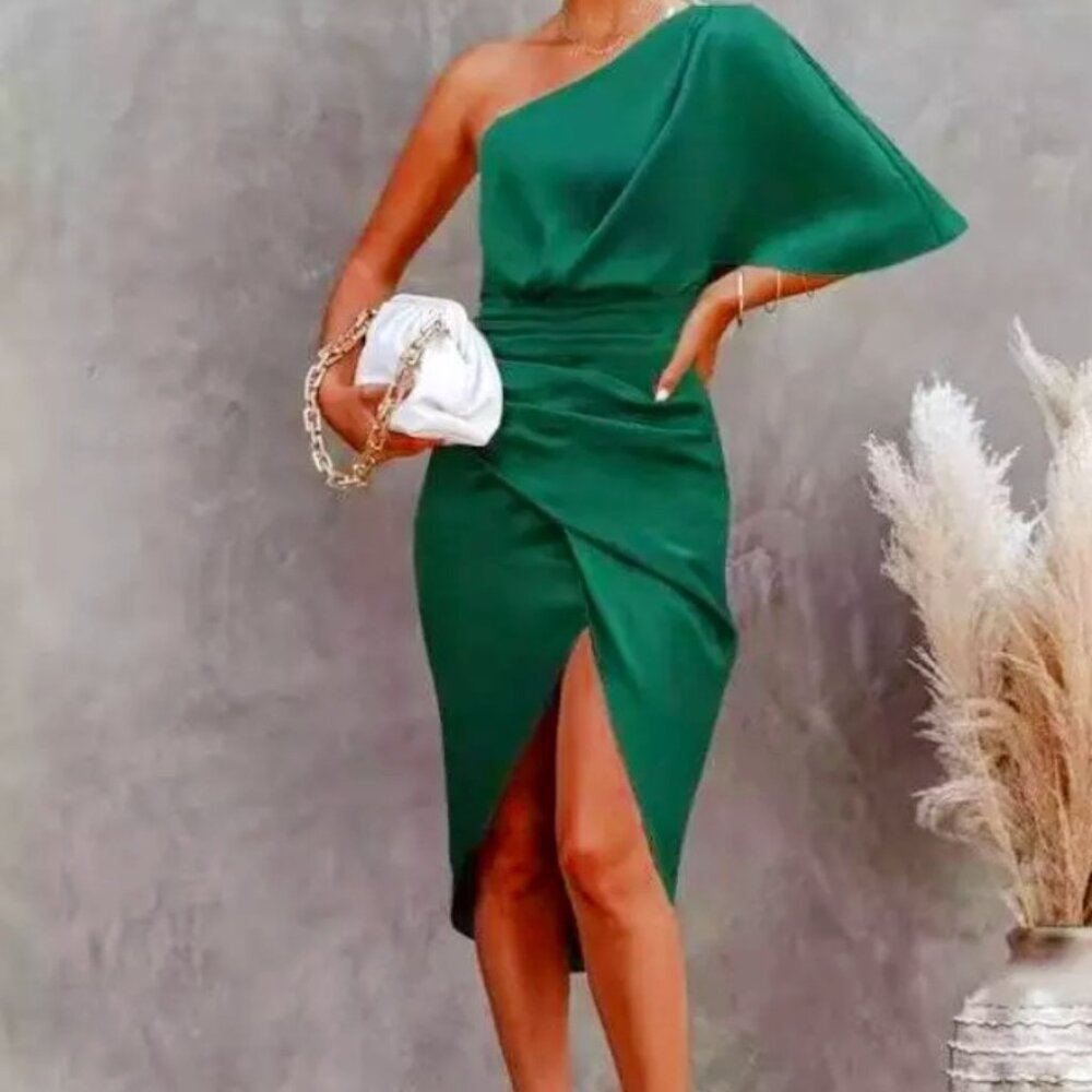 Cupshe Emerald One-Shoulder Draped Midi Dress with Front Slit